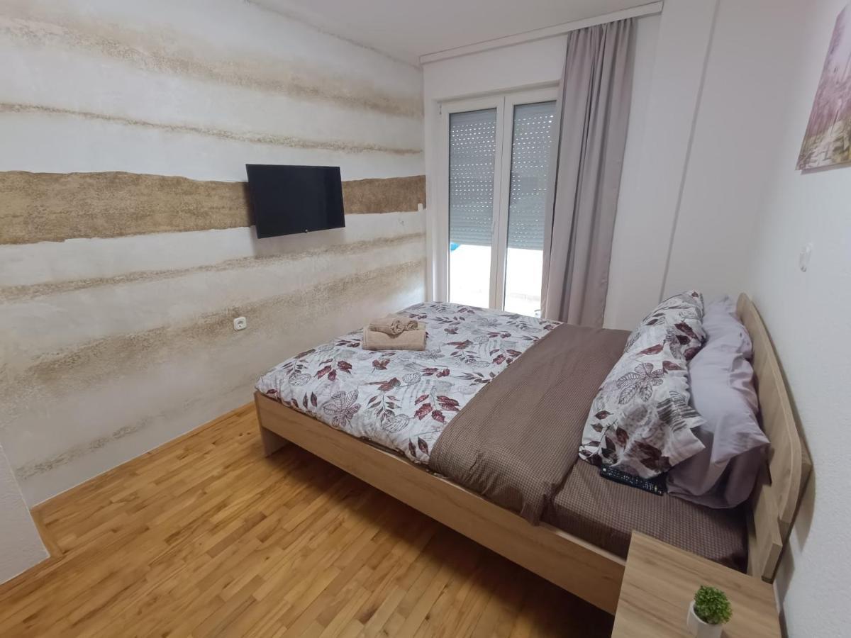 Finesi Apartments 3 โอครีด ภายนอก รูปภาพ