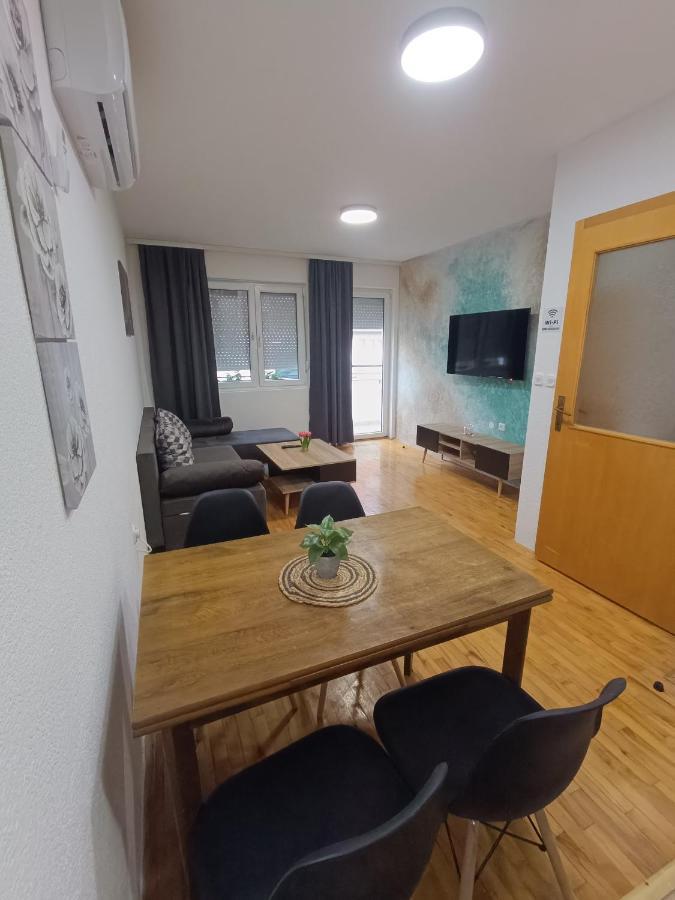 Finesi Apartments 3 โอครีด ภายนอก รูปภาพ
