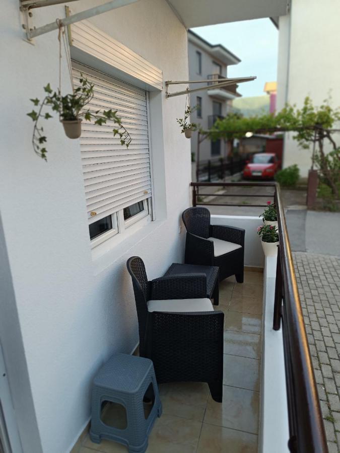 Finesi Apartments 3 โอครีด ภายนอก รูปภาพ